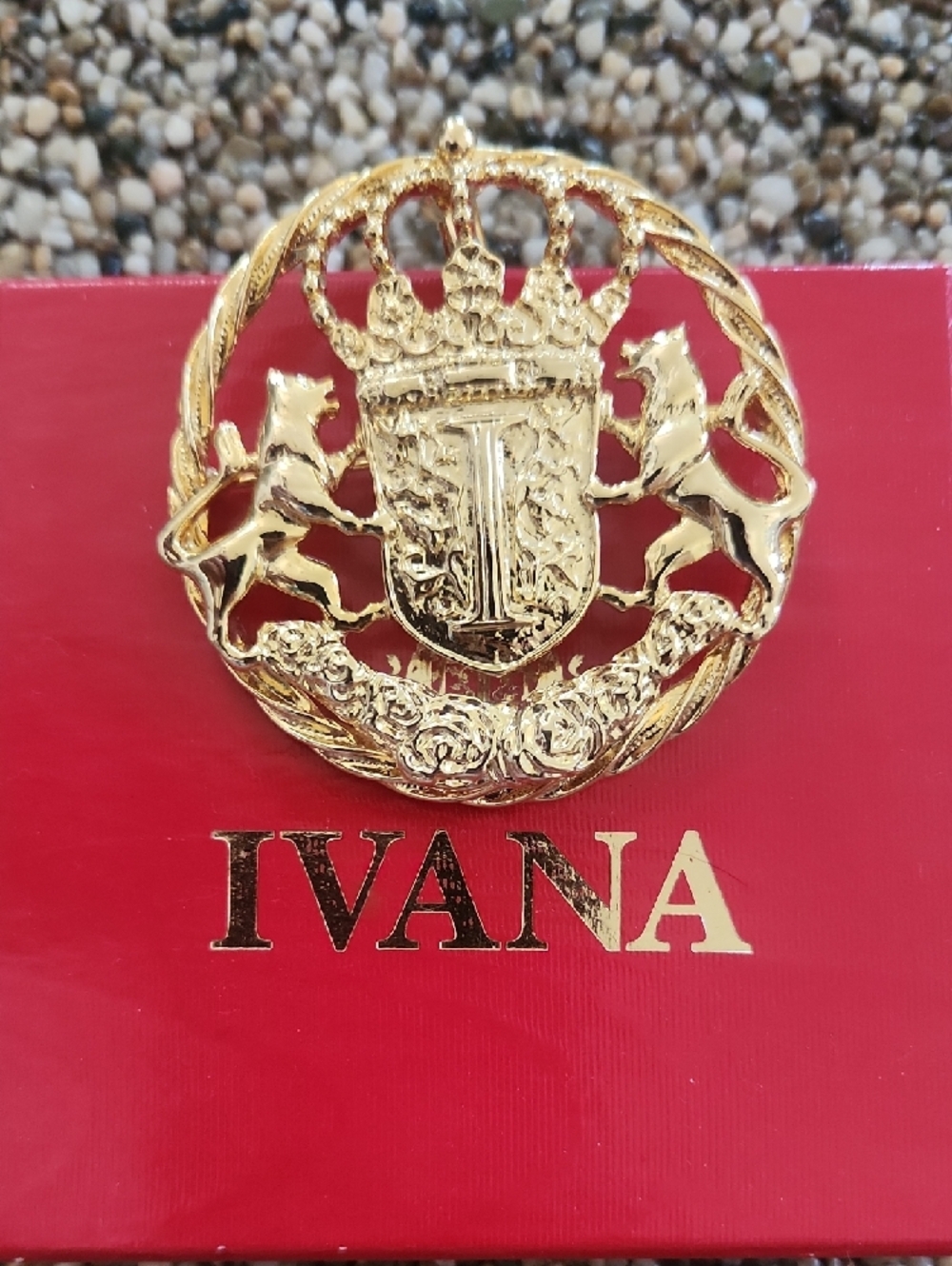 IVANA Goldtone Lions Crest Brooch